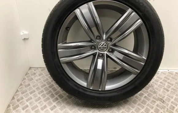 Volkswagen Tiguan Allspace R19 alloy rim 5NN601025C