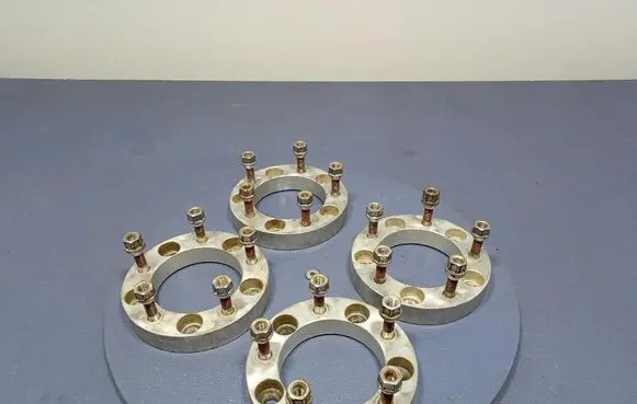 KIA Retona Nuts/bolts 0454