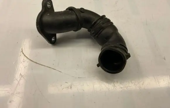 Renault Kadjar Engine coolant pipe/hose P1001668