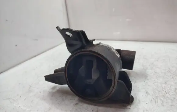 KIA Sportage Engine mount bracket
