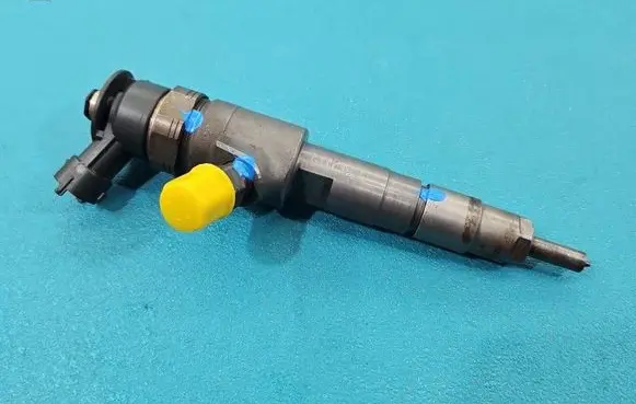 Peugeot 208 I Fuel injector 0445110739 IMPRK1517182