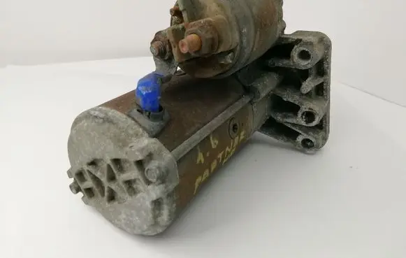 Citroen C4 II Starter motor 9646694080 D7G26