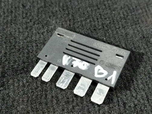 Volvo V70 Fuse V0613776 04WL0