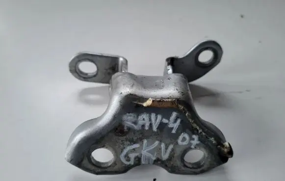 Toyota RAV 4 (XA30) Rear door upper hinge