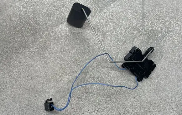 Opel Insignia B Fuel level sensor 