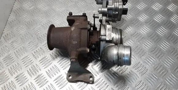 BMW 1 F20 F21 Turbo 8513122 2174101