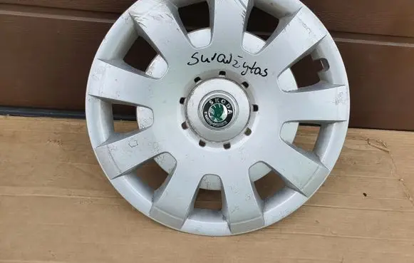 Skoda Superb B6 (3T) R16 wheel hub/cap/trim 3T0601147