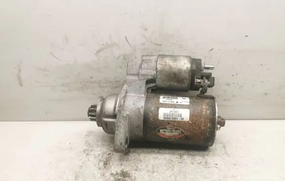 Volkswagen Golf IV Starter motor 0001121008