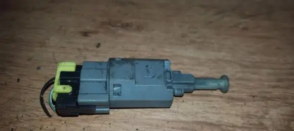 Mazda 323 F Brake pedal sensor switch ga2c6649y