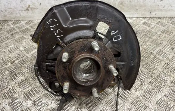 Mazda CX-5 II Front wheel hub