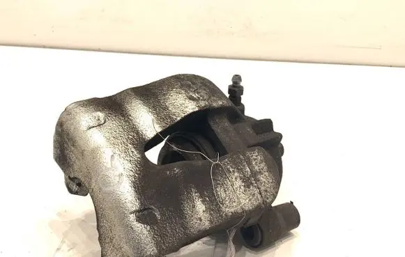 Skoda Kamiq Front brake caliper 