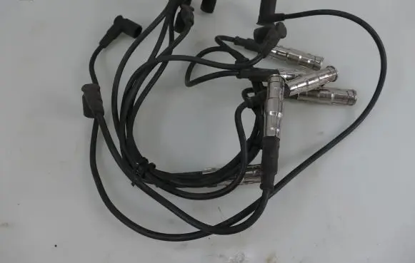 Mercedes-Benz S W126 Ignition plug leads 