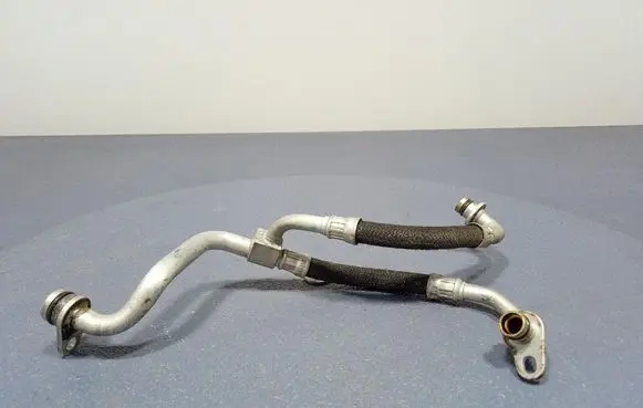 Porsche Cayenne (92A) Turbo turbocharger oiling pipe/hose 06M145140J