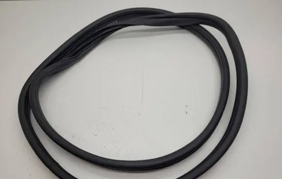 KIA Sorento IV Front door rubber seal 