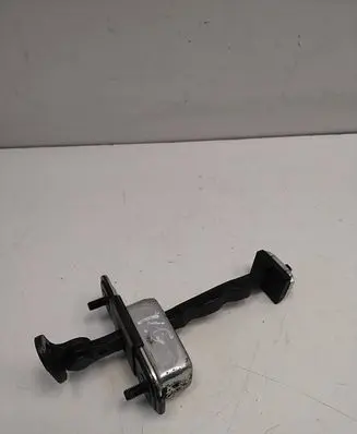 Hyundai ix35 Rear door check strap stopper