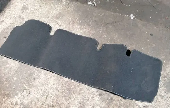Renault Trafic III (X82) Second row seat mat 8201437617