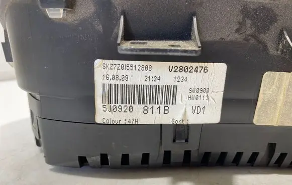 Skoda Roomster (5J) Speedometer control unit/module 5J0920811B SKZ7Z015512808 V2802476