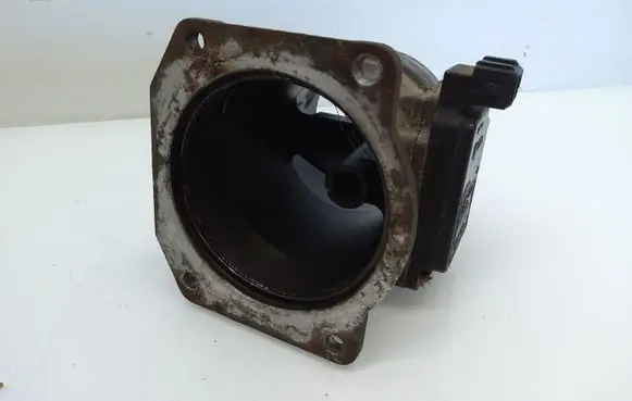 Audi A4 S4 B5 8D Mass air flow meter 037906461