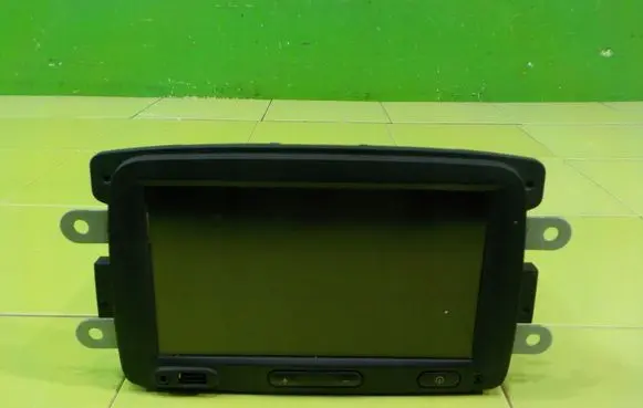 Dacia Sandero II Radio/CD/DVD/GPS head unit LAN5200WR1