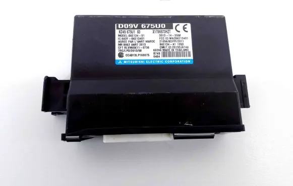 Mazda 2 Keyless (KESSY) go control unit/module D09V675U0