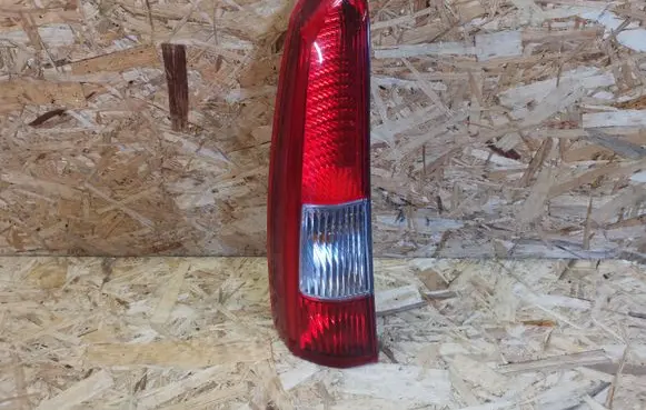 Volvo V70 Rear/tail lights 9154493