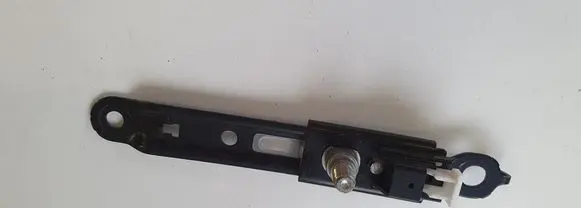 Toyota Avensis T270 Seat belt adjustment motor 