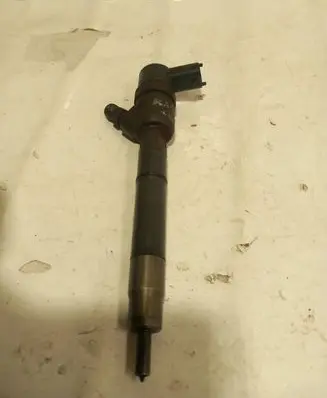 KIA Ceed Fuel injector 338002A900
