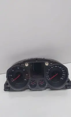 Volkswagen PASSAT B6 Speedometer (instrument cluster) A2C53106067