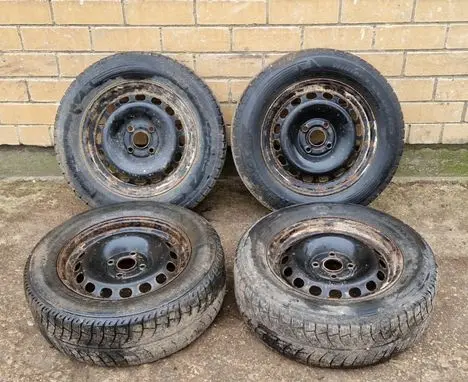 Audi 80 90 S2 B4 R15 steel rim 8A0601025G