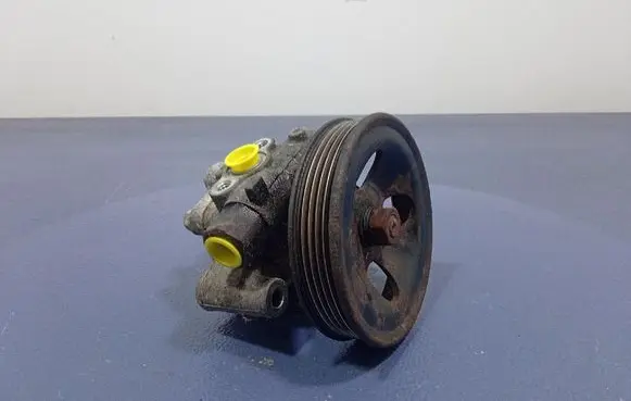 KIA Rio Power steering pump 
