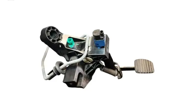 Renault Trafic III (X82) Clutch pedal 465033911R