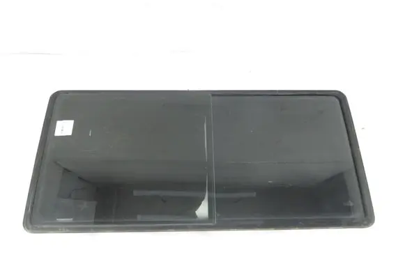 Volkswagen Transporter - Caravelle T4 Side middle window/glass 