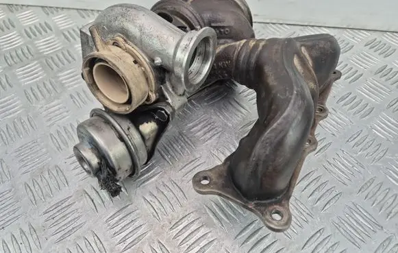 BMW 7 F01 F02 F03 F04 Turbo 7593023