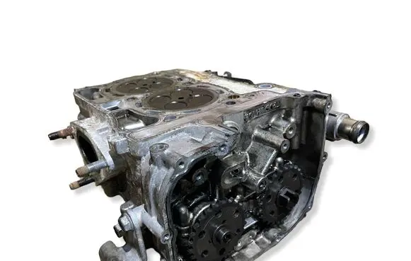 Subaru Outback Engine head T20D104