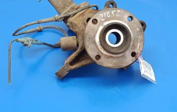 Peugeot 206 Front wheel hub spindle knuckle