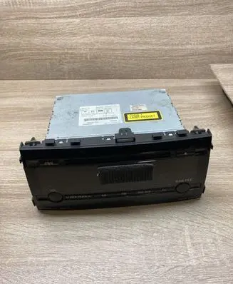 Toyota Prius (XW20) Radio/CD/DVD/GPS head unit 8612047220