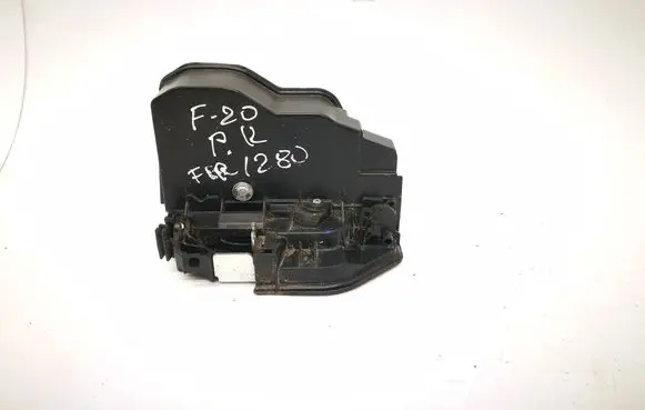 BMW 1 F20 F21 Coupe door lock (next to the handle) 7202145