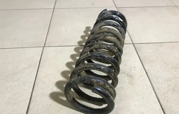 BMW 5 E34 Front coil spring