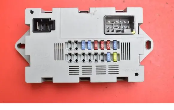 Jaguar F-Pace Fuse box set CPLA14Q073AA