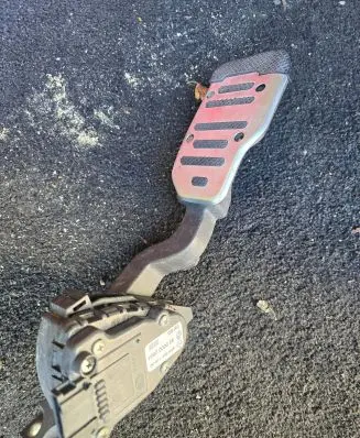 Renault Laguna II Accelerator throttle pedal 8200002904 6PV00811900