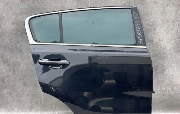KIA Sportage Front door NULL