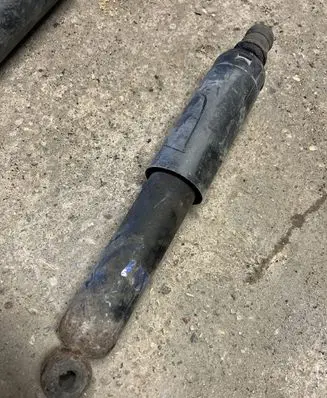 Nissan Terrano Rear shock absorber/damper