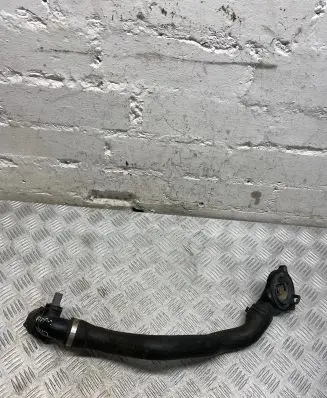 Volkswagen Touareg I Engine coolant pipe/hose 7L6122051S