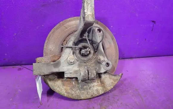 Opel Vectra C Front wheel hub spindle knuckle 