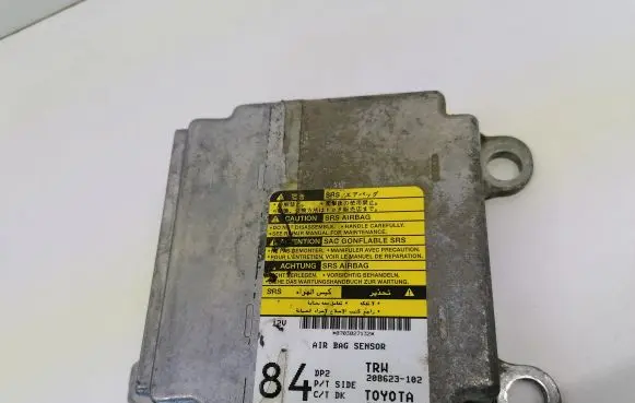 Toyota Avensis T250 Airbag control unit/module 208623102 8917005120