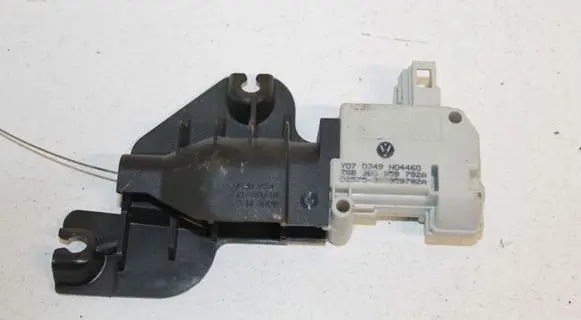 Audi A6 S6 C6 4F Fuel tank cap lock 3B0959782A