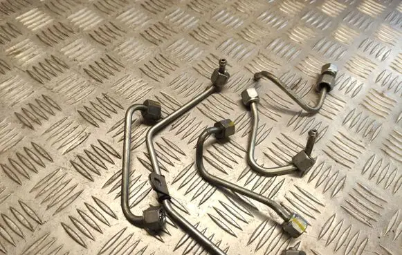 Opel Astra K Fuel injector supply line/pipe 