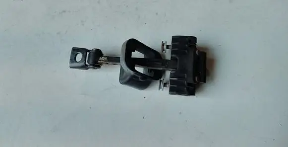 BMW 1 E81 E87 Rear door check strap stopper