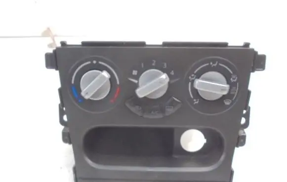 Suzuki Splash Air conditioning/heating control unit 