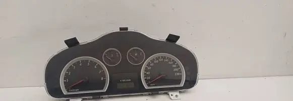 Hyundai Santa Fe Speedometer (instrument cluster) 9400426130 200567600H